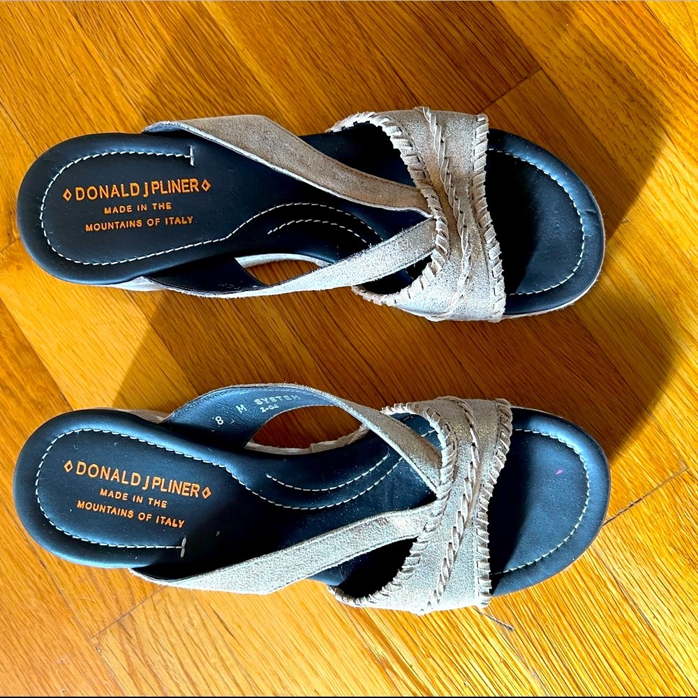Donald Pliner Metallic Platform Sandals - Size 8